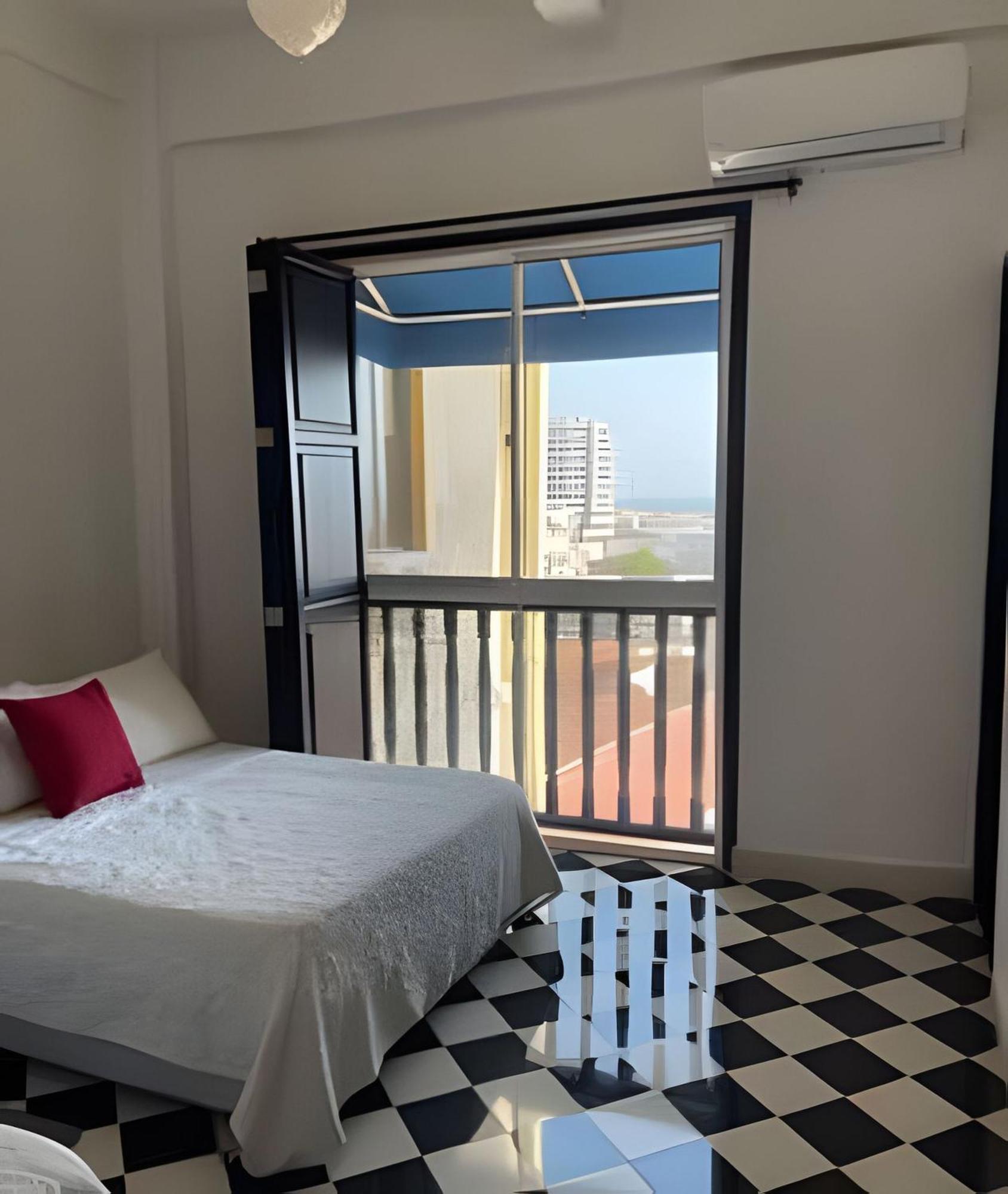 704 Puesta De Sol Apto En Cartagena Luaran gambar