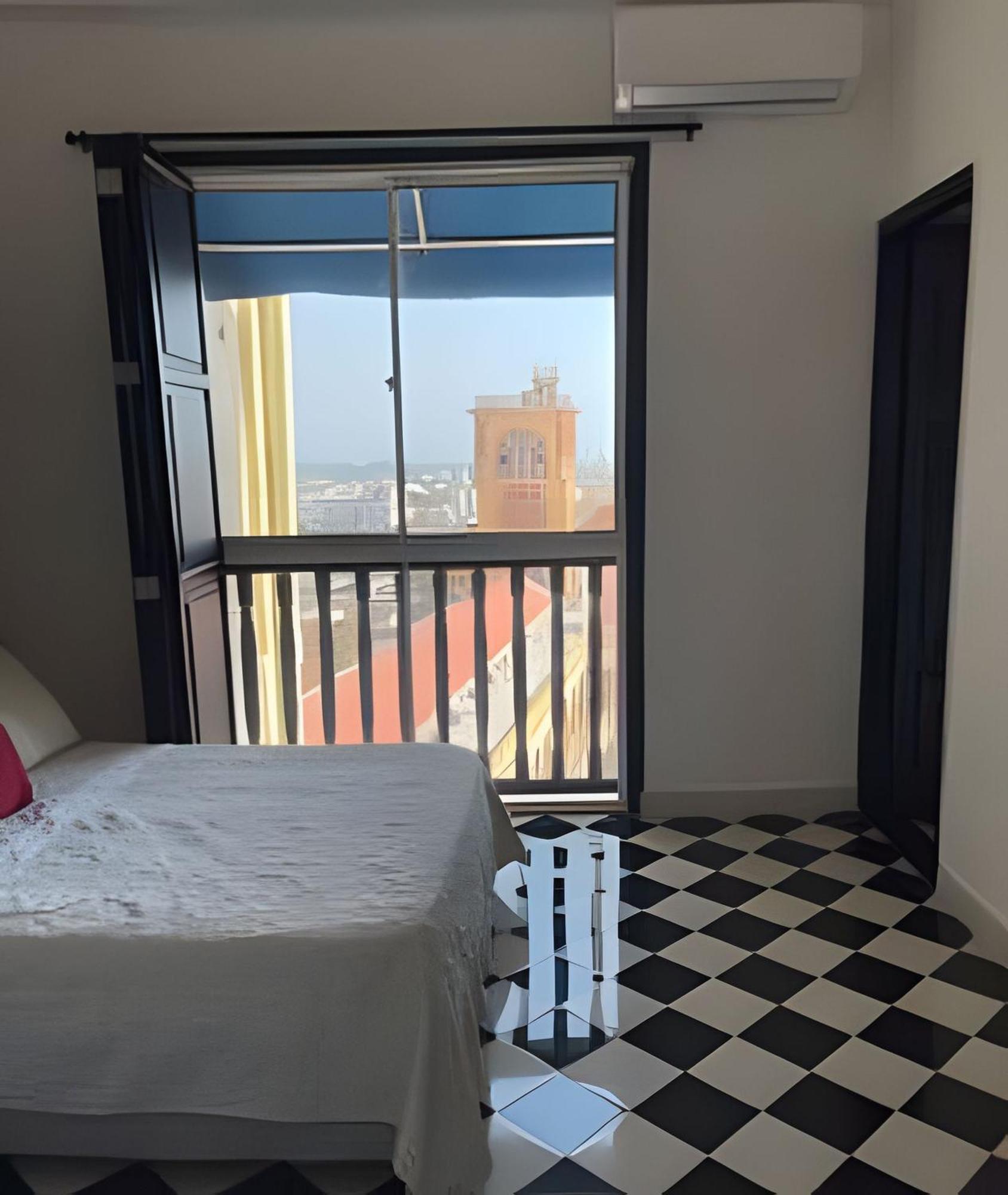 704 Puesta De Sol Apto En Cartagena Luaran gambar